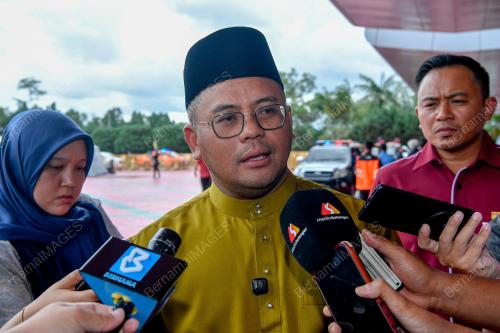 DATUK SERI AMIRUDIN SHARI
