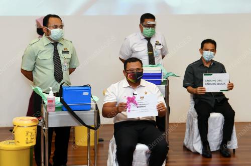 DATUK SERI AMIRUDIN SHARI