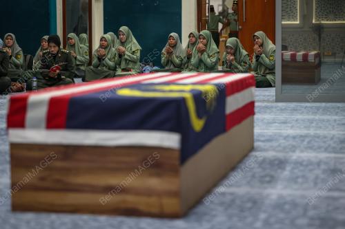 ALLAHYARHAMAH SARJAN FARIDAH