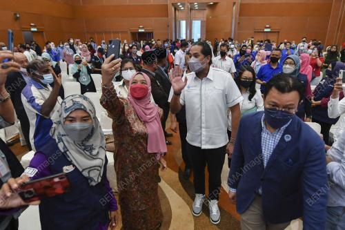 KHAIRY JAMALUDDDIN