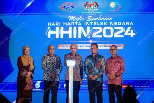 DATUK ARMIZAN MOHD ALI