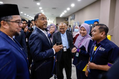 DATUK SERI DR ZAMBRY ABD KADIR