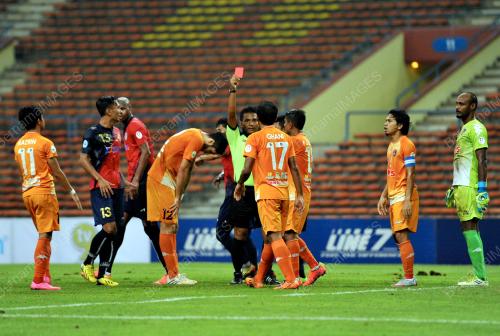 SG07_28092015_BOLA