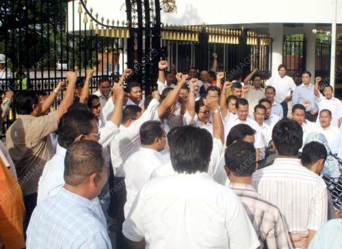 MEMORANDUM BANTAHAN