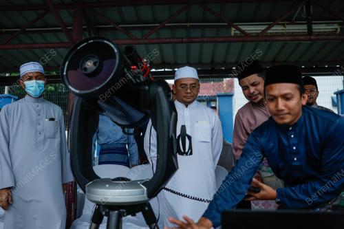 DATUK SERI AMIRUDIN SHARI