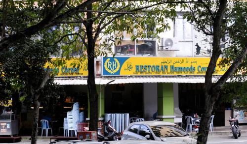 SG07_30042015_RESTORAN_GST