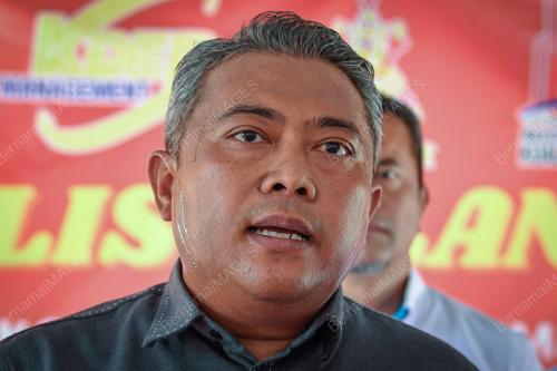 PENYERAHAN LORI KOMPAKTOR KDEB KEPADA MBKL