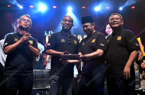 DATUK SERI DR ZAMBRY ABD KADIR