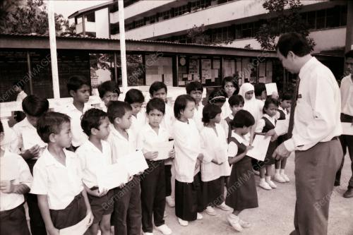 DERMA ANAK YATIM SRK SRI GOMBAK