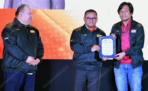 DATUK SERI AMIRUDIN SHARI
