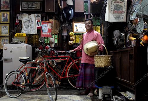 SEMAI CINTAKAN NEGARA MELALUI BARANG ANTIK