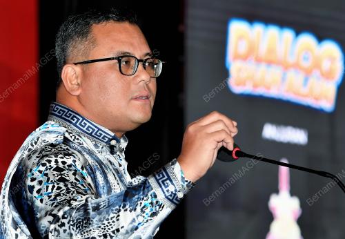 DATUK SERI AMIRUDIN SHARI