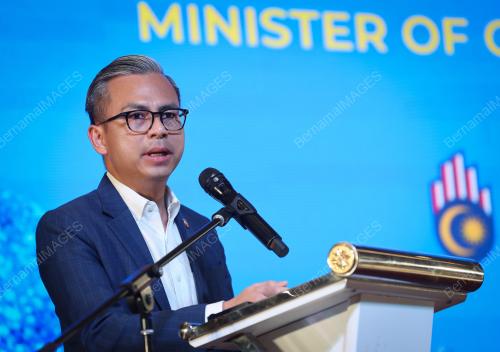 FAHMI FADZIL