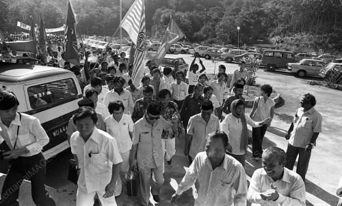 HARI PENAMAAN CALON SELAYANG