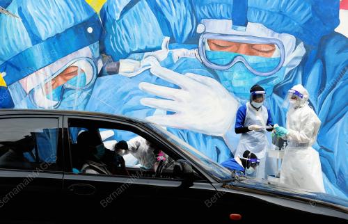 TINJAUAN LUKISAN MURAL PANDEMIK COVID-19