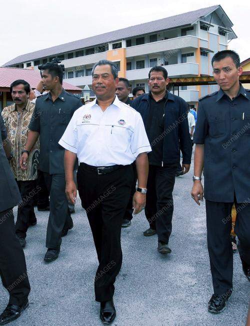 MUHYIDDIN YASSIN