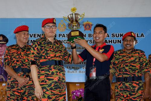 SG08_11112018_BOMBA_BN201811083093