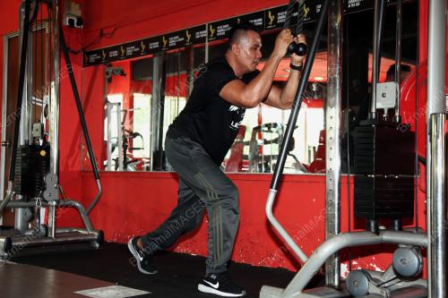 TINJAUAN OPERASI PUSAT SUKAN