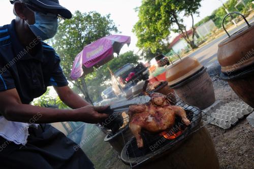 JUADAH BERBUKA PUASA AYAM PANGGANG PASU