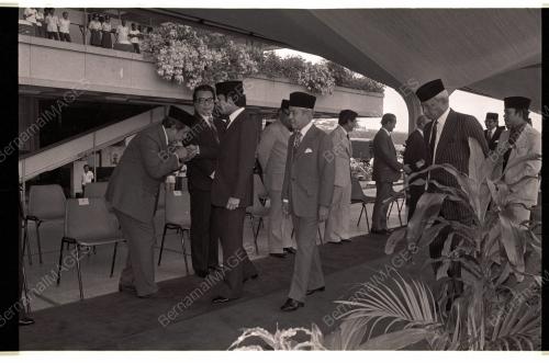 SULTAN BRUNEI BERANGKAT PULANG