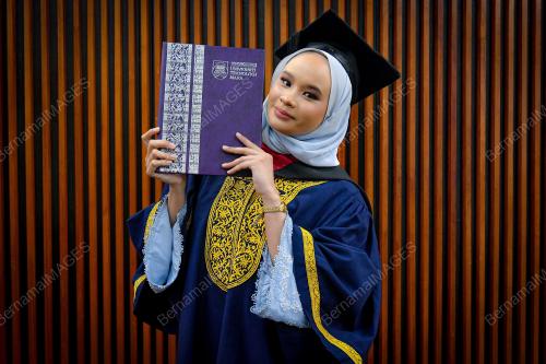 SEMANGAT KEMBAR YATIM PIATU KEJAR IJAZAH