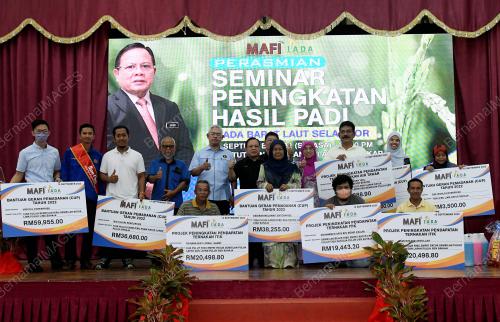 TAN SRI NOH OMAR