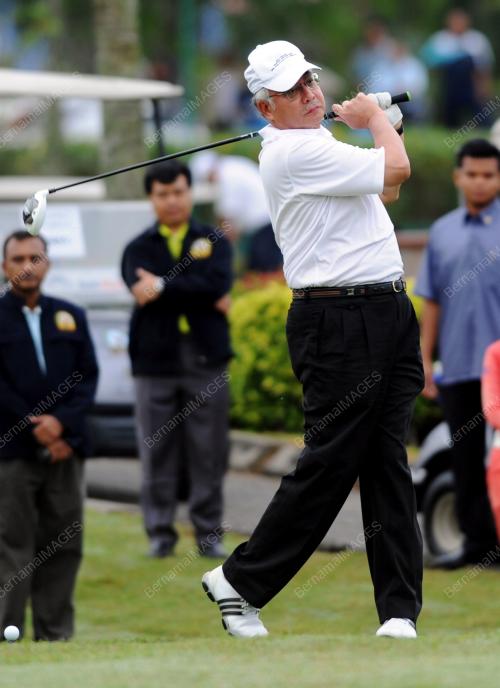 SG08_14042012_PM_GOLF