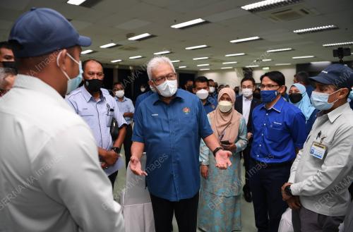 DATUK SERI HAMZAH ZAINUDIN
