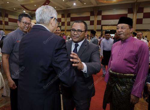 DATUK SERI AMIRUDIN SHARI