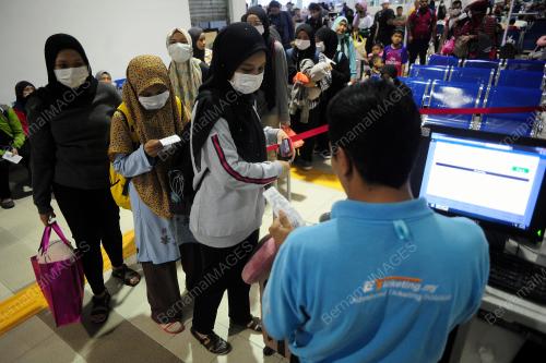 TINJAUAN ORANG RAMAI PULANG KE KAMPUNG (COVID-19)