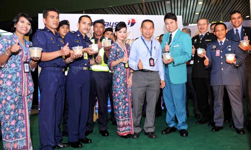 SG08_17072013_KLIA_BUBUR