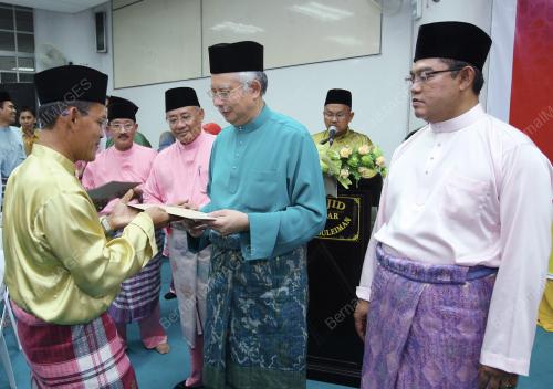 DATUK SERI MOHD NAJIB TUN ABDUL RAZAK