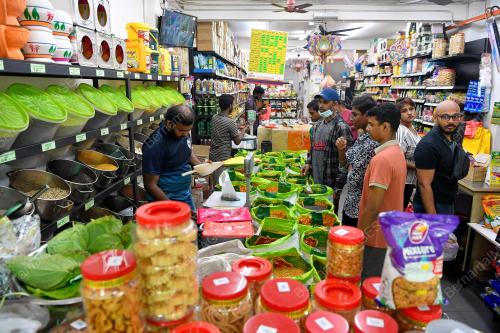 PERSIAPAN MASYARAKAT INDIA SAMBUT DEEPAVALI