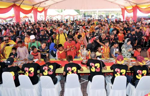 SG08_18122015_PIALA