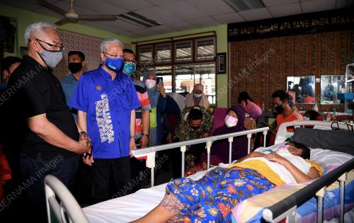 DATUK SERI ISMAIL SABRI YAAKOB