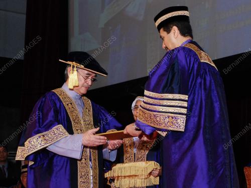 TUANKU MIZAN ZAINAL ABIDIN