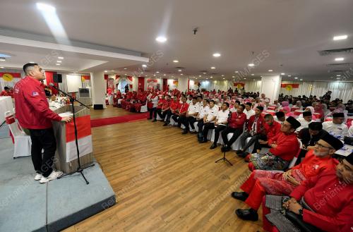 DR MUHAMAD AKMAL SALEH