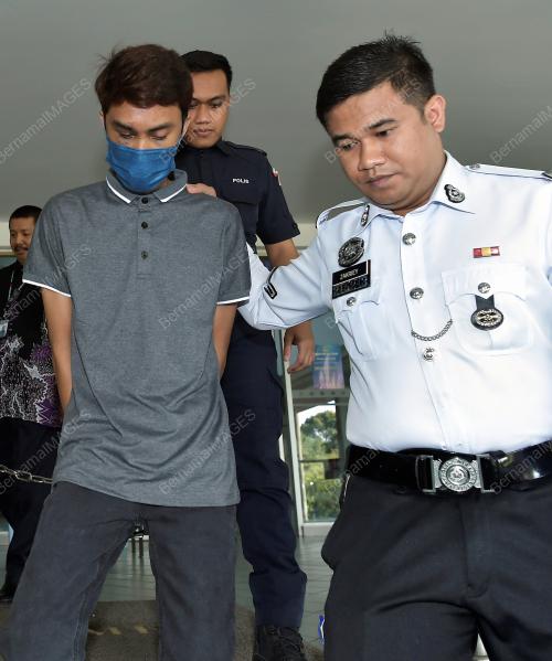KES LANGGAR ANGGOTA POLIS TRAFIK