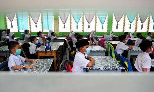 TINJAUAN HARI PERTAMA SESI PERSEKOLAHAN MURID TAHUN 1 HINGGA 4