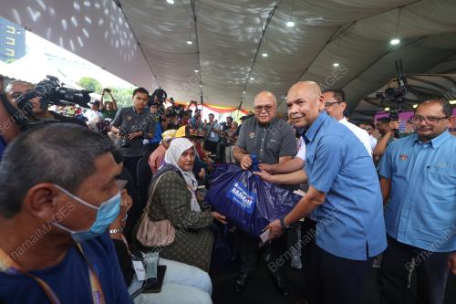 DATUK ARMIZAN MOHD ALI