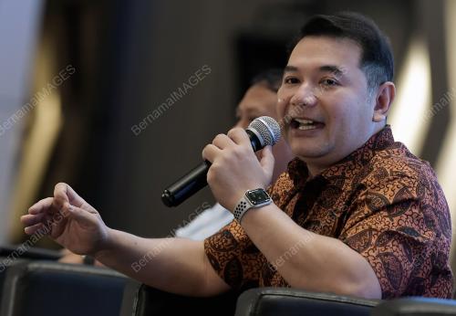 SESI TOWNHALL PADU
