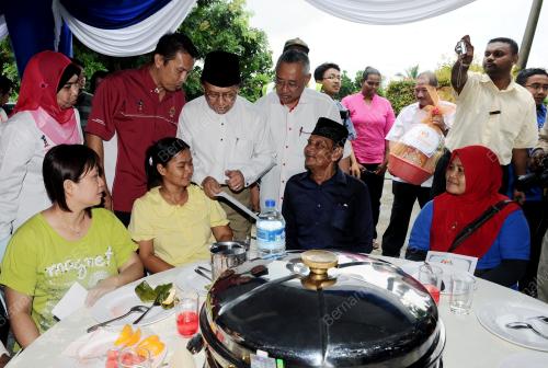SG08_24042012_KOMUNITI_1MALAY