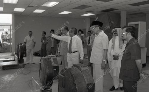 KOMPLEKS TABUNG HAJI