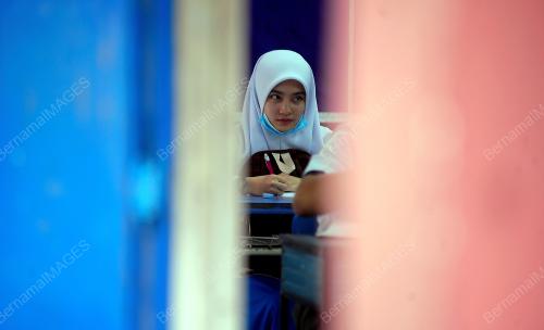 HARI PERTAMA SESI PERSEKOLAHAN PKPP PELAJAR TINGAKATAN LIMA