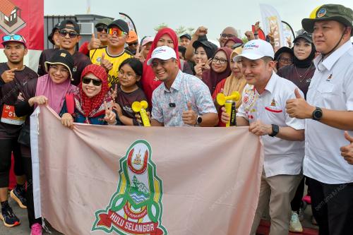 DATUK SERI AMIRUDIN SHARI