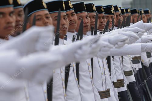 ISTIADAT PERBARISAN PENGHARGAAN PANGLIMA TENTERA UDARA KE-20