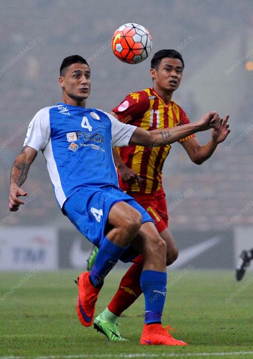SG08_26092015_BOLA