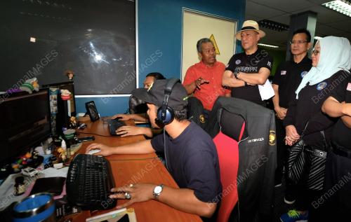 SG08_26102017_LAWATAN_BN201910259343