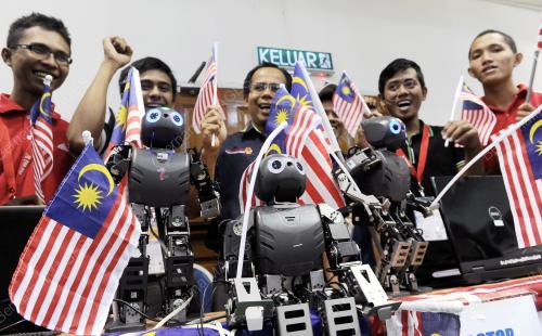 SG08_28082013_ROBOWORLD