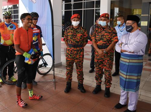 DATUK SERI AMIRUDIN SHARI